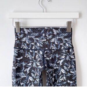 Lululemon Wunder Under High Rise‎ Tight 25” Size 6 Embellished Multi